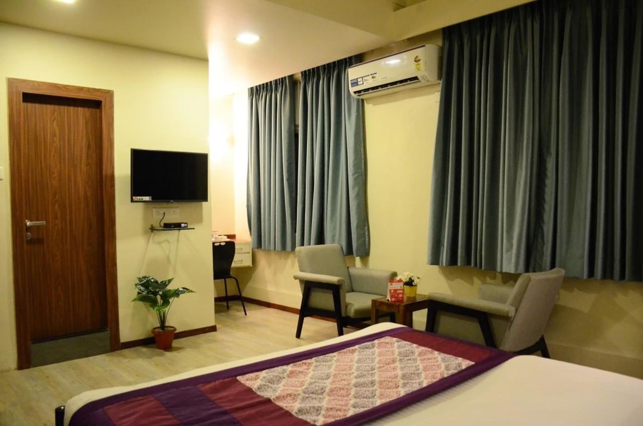Oyo 6429 Hotel Pearl プネ エクステリア 写真